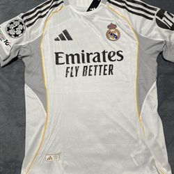 25/26 Home Real Madrid Jersey Size XL