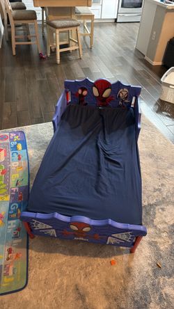 Toddler bed