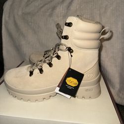 Brand New Women’s Hiking Boots