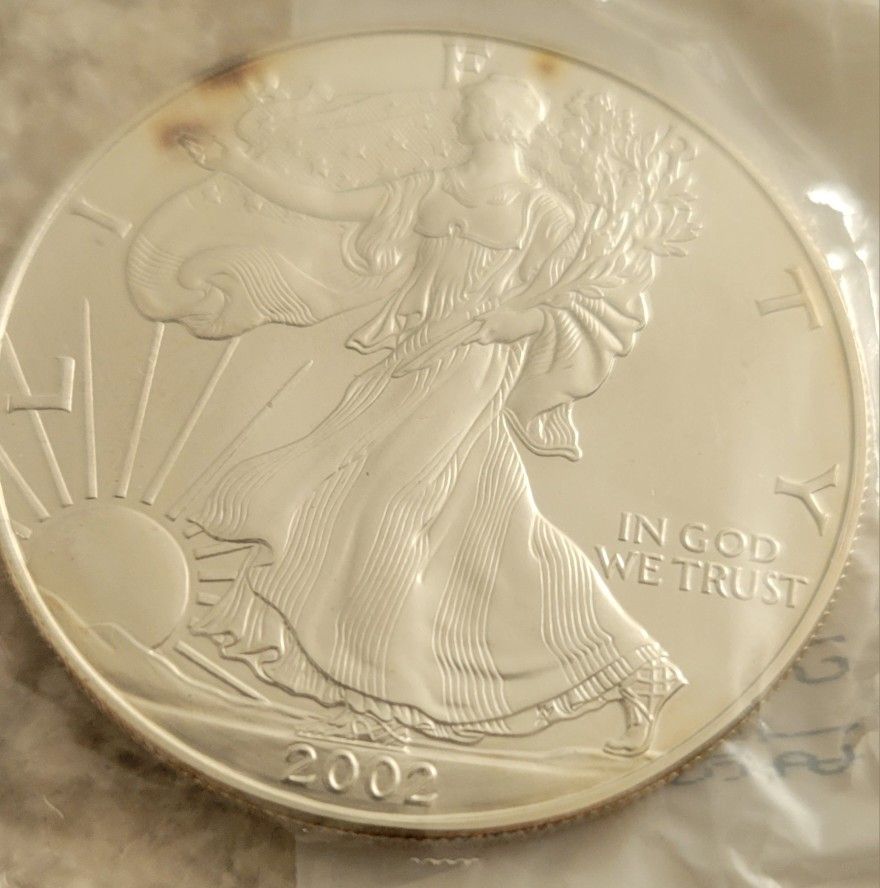 2002 SILVER Eagle $1 Coin