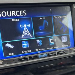 Jensen 7 inch Wireless CarPlay Touch Screen  System w/ car bracket and enhanced microphone