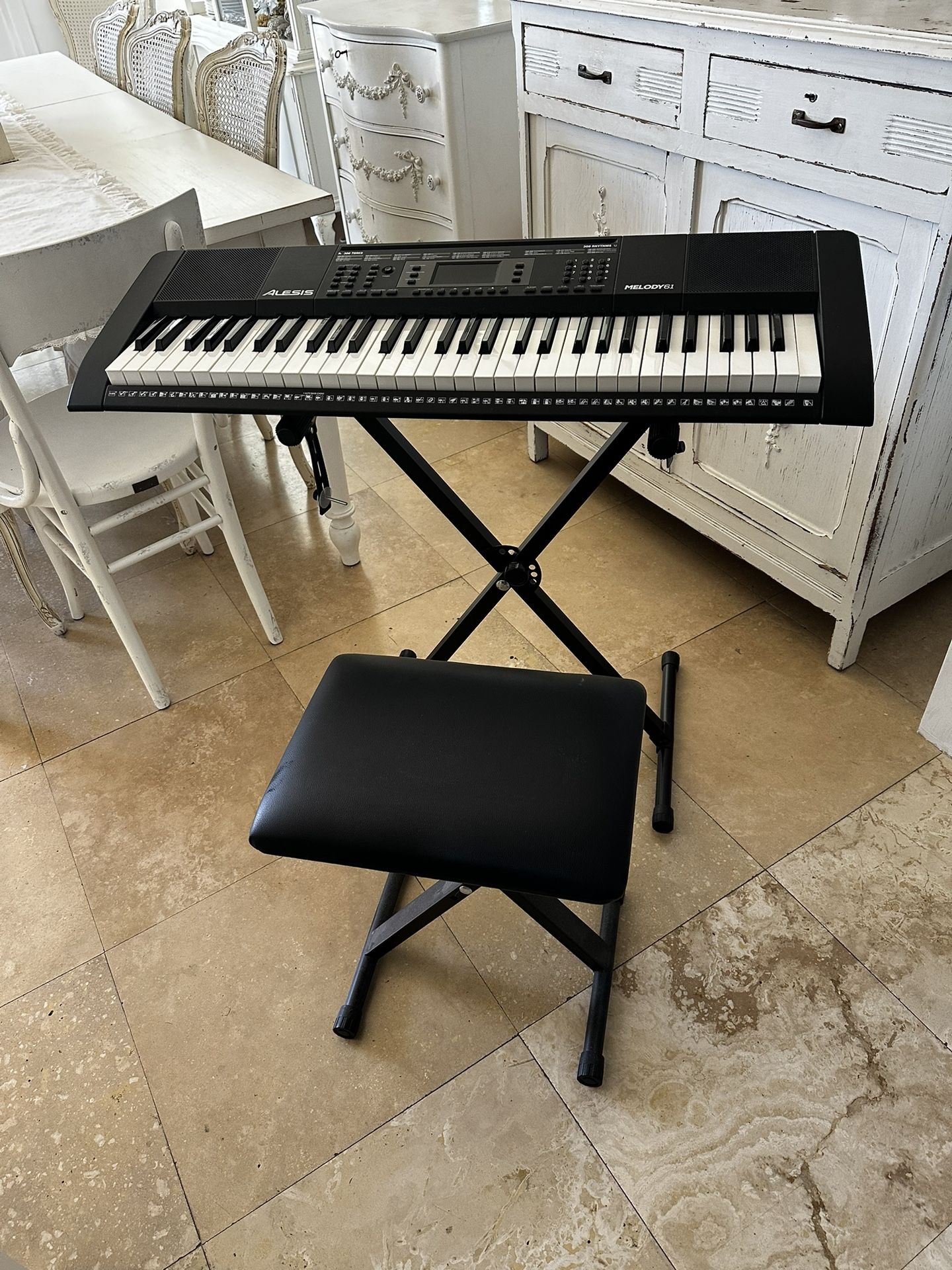 Keyboard Piano Alesis 61 key w/ stand and seat.
