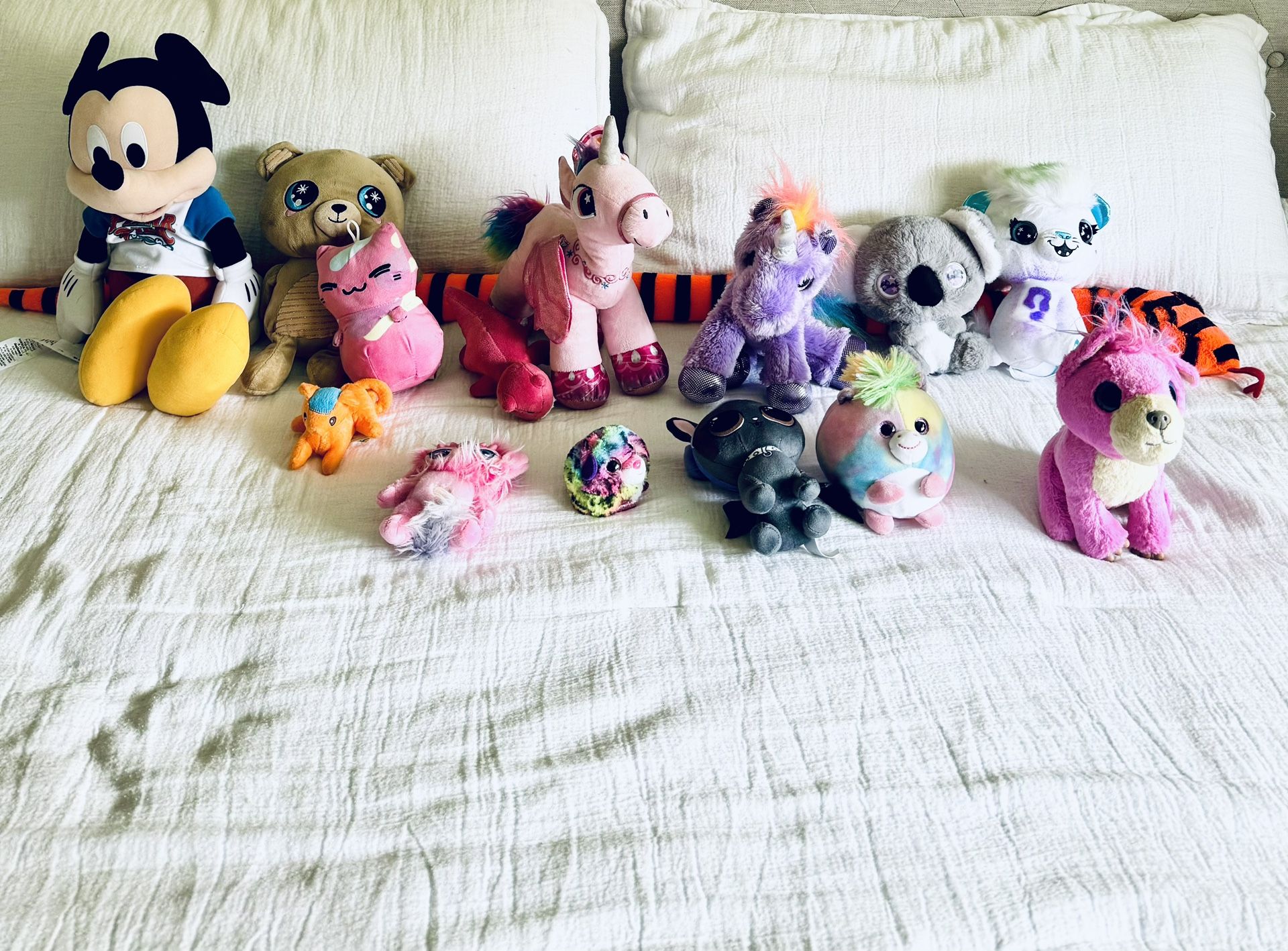 Bundle #7 of Assorted Plush Toys