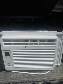 Small AC Window Unit