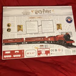 2/  40 Per Set Harry Potter 28pc HOGWARTS  EXPRESS Lionel  Train Sets . One From 2022 ,And The Other From 2024 , Boxes Never Opened for The Collector.