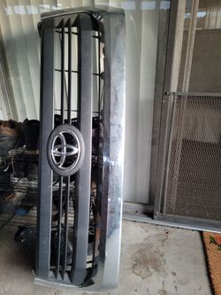 2014/2021 Toyota tundra grill
