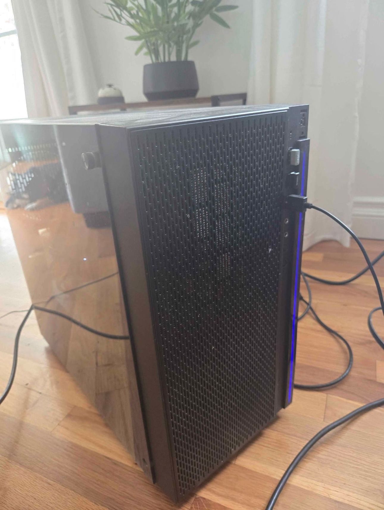 Gaming PC computer Ryzen 5 1600 16gb radeon 5700xt 8gb