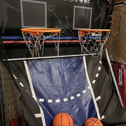 Indoor Basketball Arcade Play