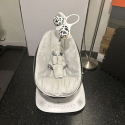 4moms MamaRoo Multi-Motion Baby Swing