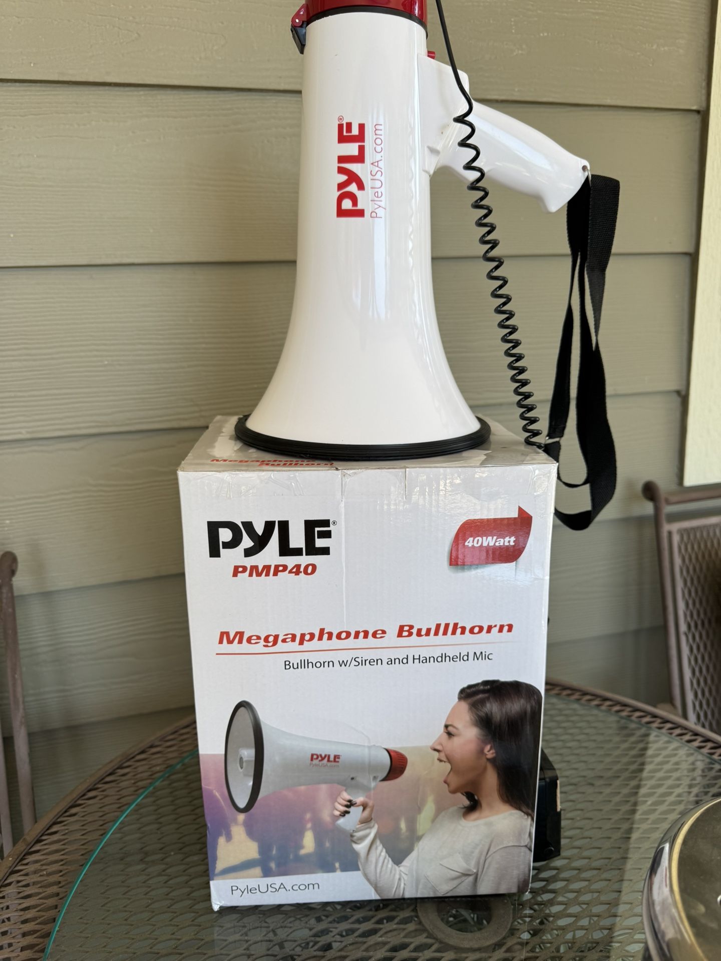 Megaphone