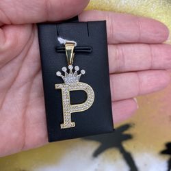14k CROWN LETTERS P CHARM 