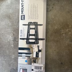 Mount It Tv mount