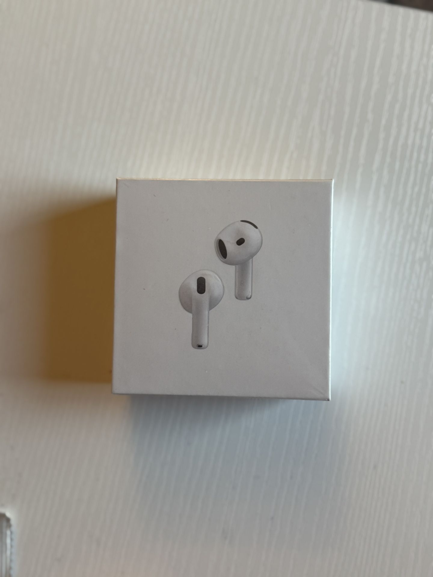 SEALED AirPod 4 Active Noice Cancelation