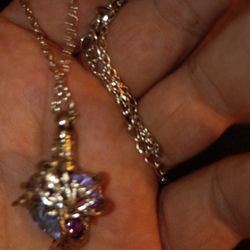 Creamtion urn heart necklace with funnel to help fill and lock forever waterproof brand new