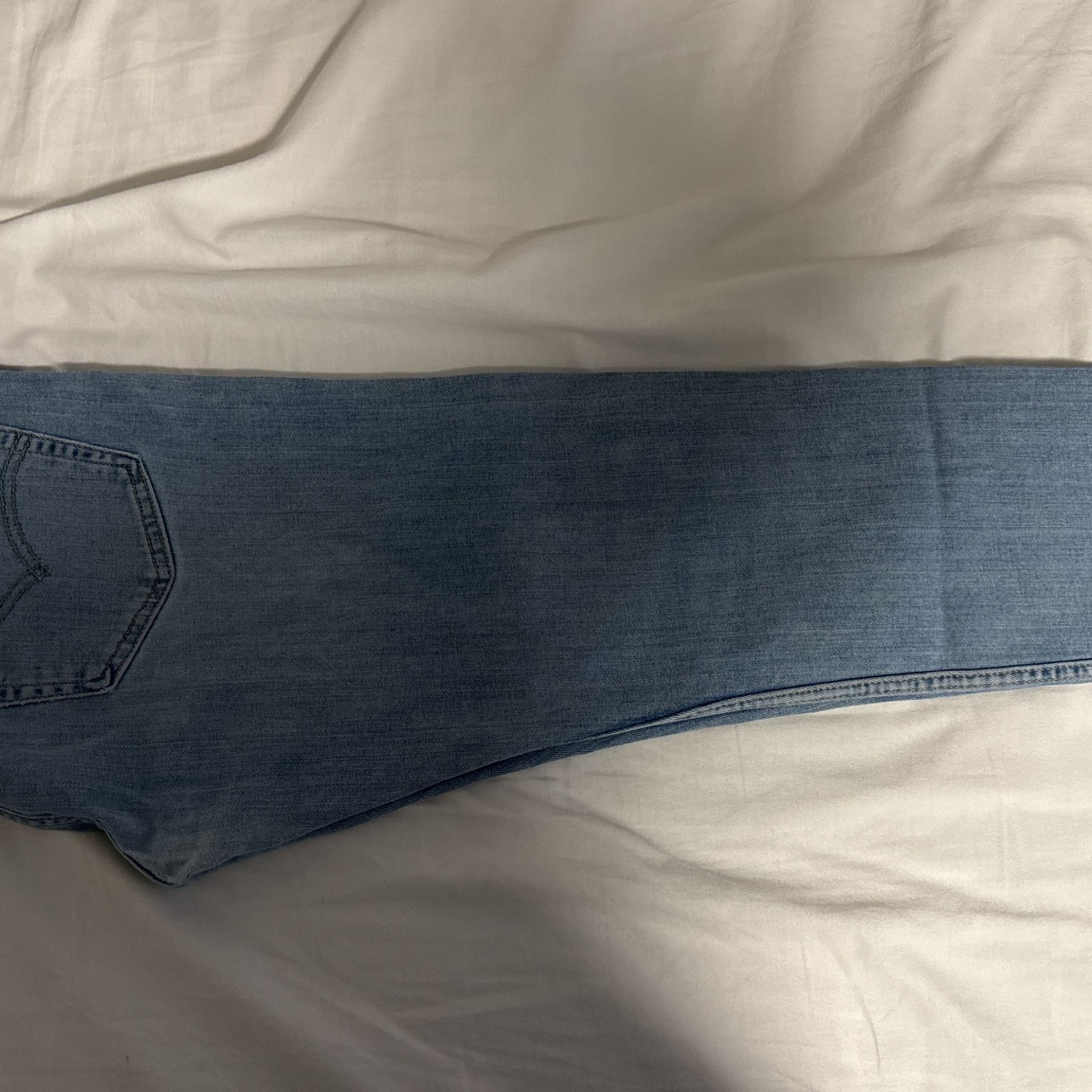 Levis