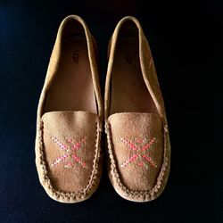 UGG Women's Calze Rustic Weave moccasins Suede tan size 8.5 bohemian natural