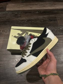 Travis Scott Jordan 1 Low Olive