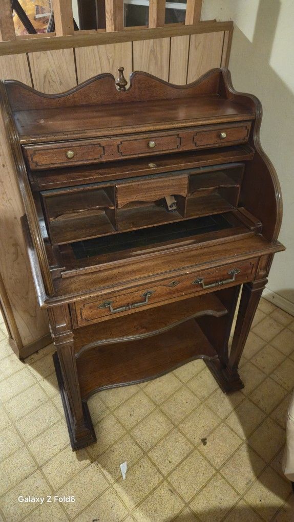 Antique Roll Top Desk