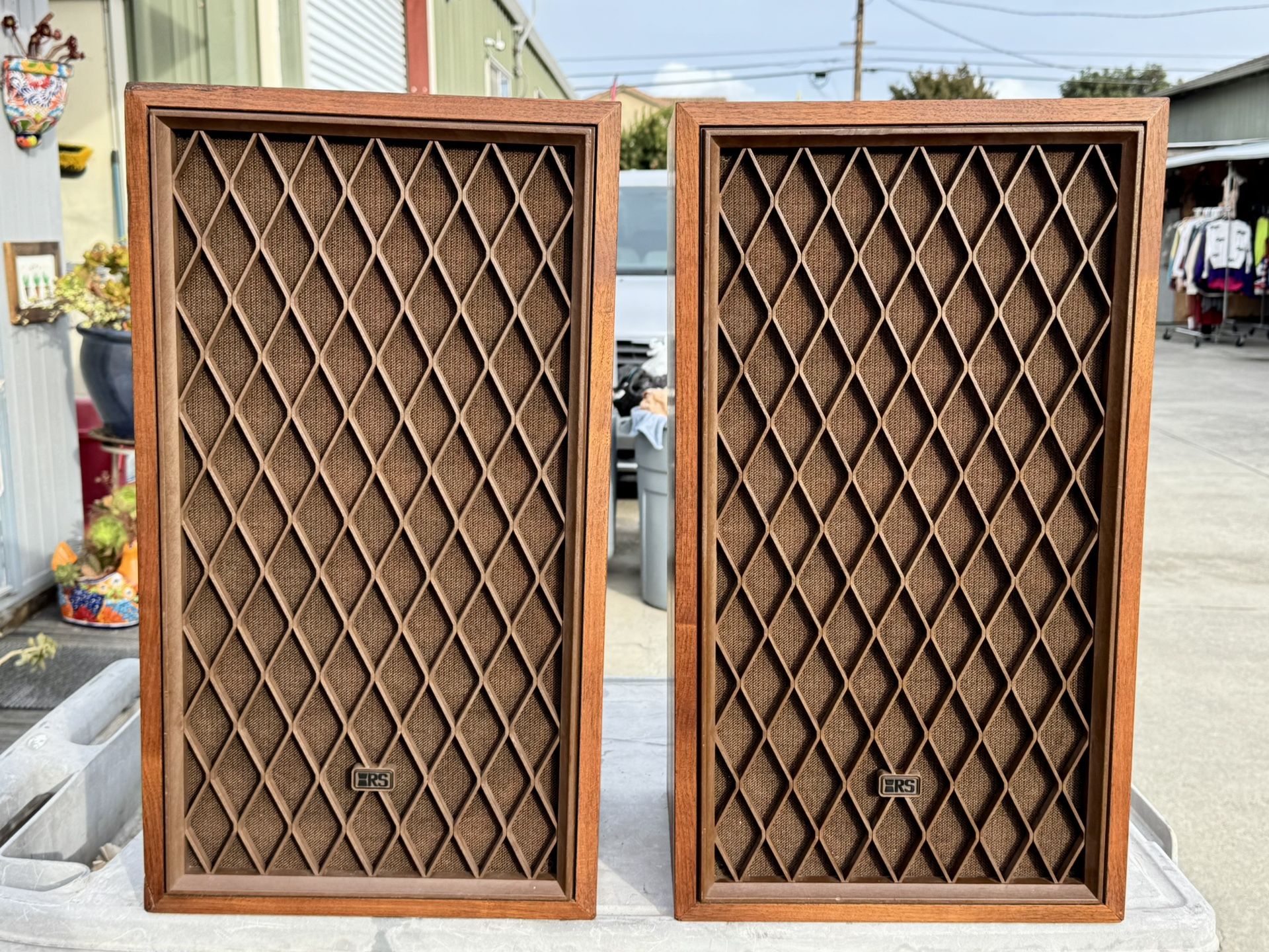 Nice Pair Of RS Nova-8B Floor Speakers Custom Manufactured In Japan