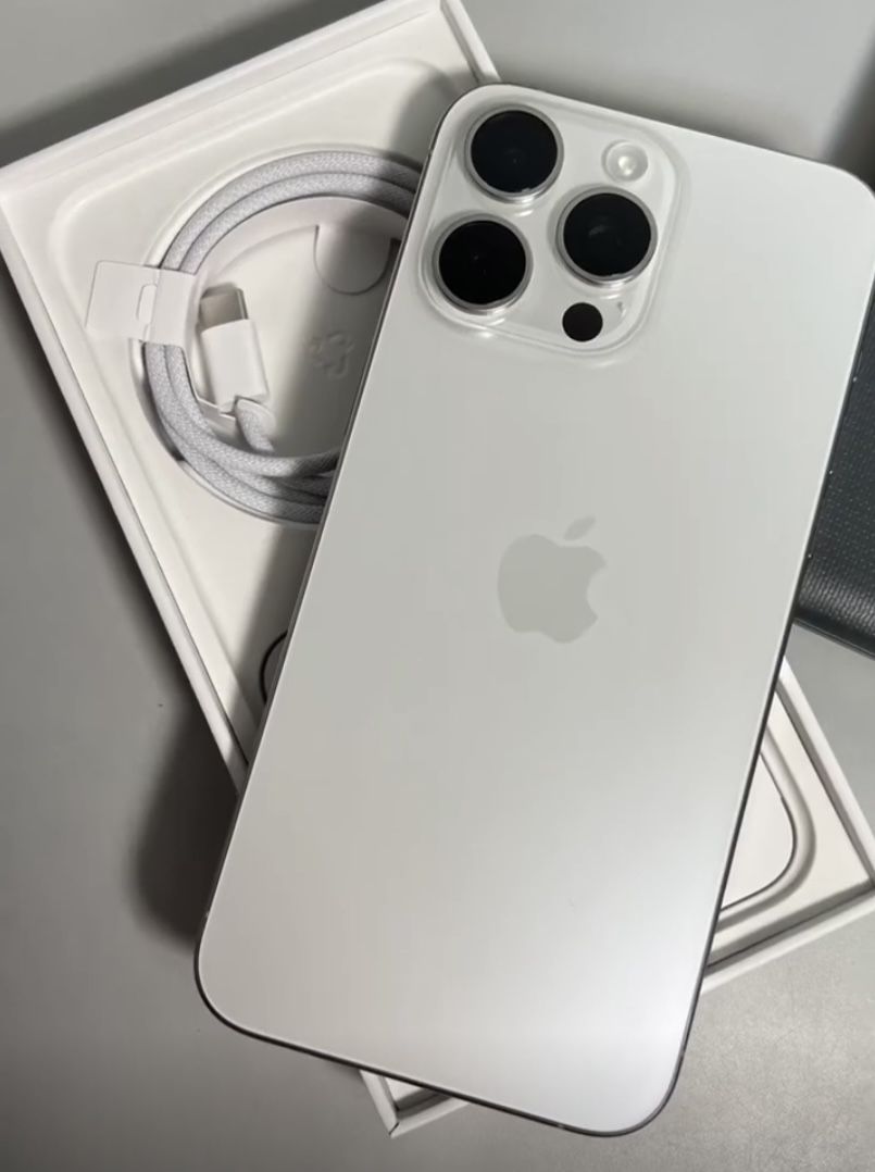 iPhone 15 Pro Max Brand New Unlocked