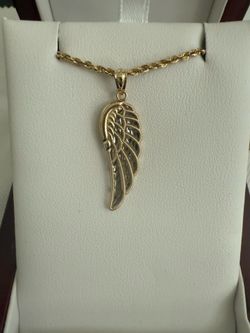14K Gold  pendant