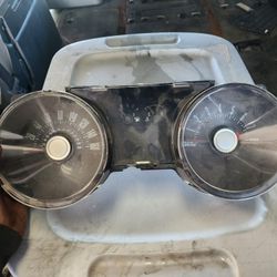 Ford Mustang Spedometer / Cluster