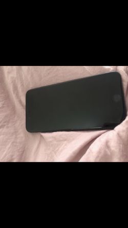 iPhone 8 Plus PRICE IS FIRM