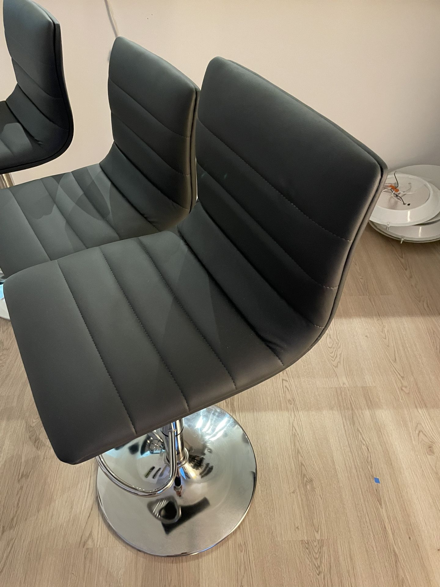 Modern Gray Vinyl Adjustable Bar Swivel Stool with Back