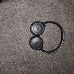 JBL Headphones (Black)
