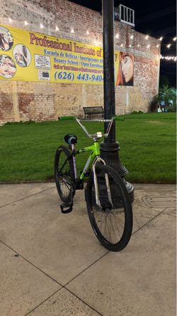 Throne 29er(trades or cash)