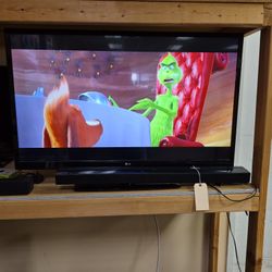 LG 47" LCD TV With Remote And Soundbar 