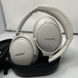 Bose QuietComfort 45 Wireless Bluetooth Noise Cancelling Headphones (Lot 1)