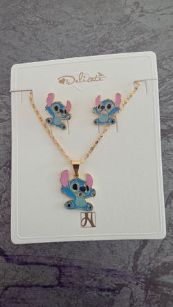 Necklace game for girls