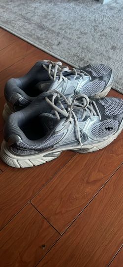 Dirty and ripped Nike’s