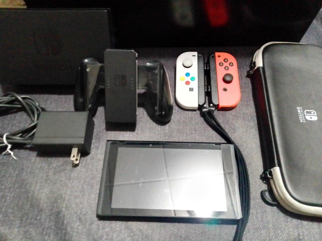 Hacked Nintendo Switch (Details In Description) for Sale in Cleveland, OH -  OfferUp