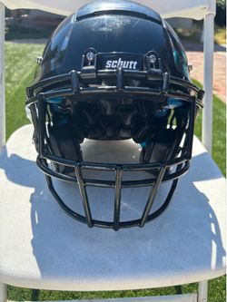 Schutt F7 youth medium
