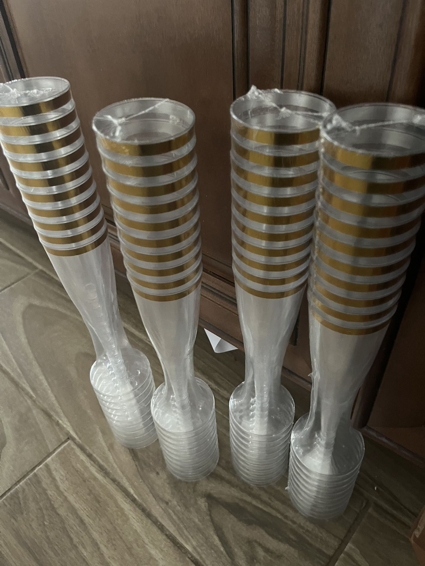 40 Champagne Flutes
