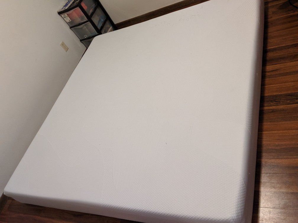 King sized Tempur-pedic mattress bought from Walmart