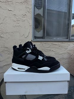 Jordan 4 Retro White Thunder