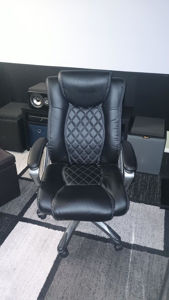 Black Office Chair