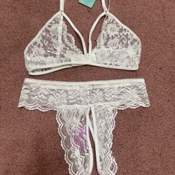 New Small Medium White Lace Lingerie Set Bra Panty