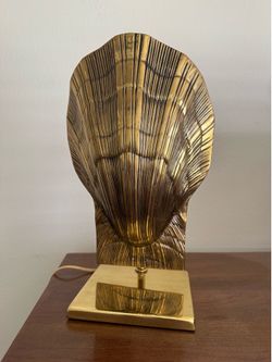 Mid century Brass shelf lamp