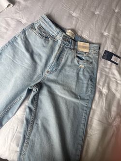 Universal Thread Vintage Straight Jeans Size 4