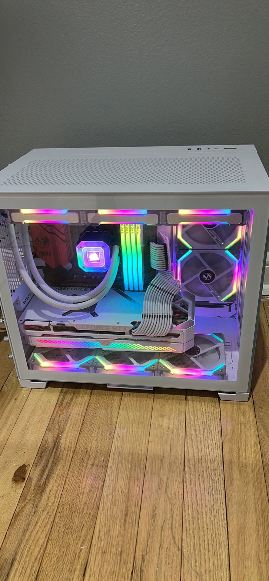 RTX 3090 White Gaming PC