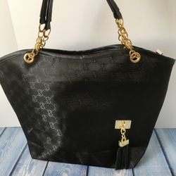 EE Black Handbag 