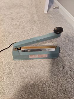 Impulse sealer