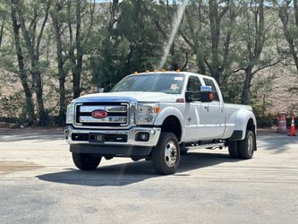 2015 Ford F350 Super Duty Crew Cab Lariat Pickup 4D 8 ft