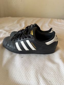 Adidas superstar Men size 7