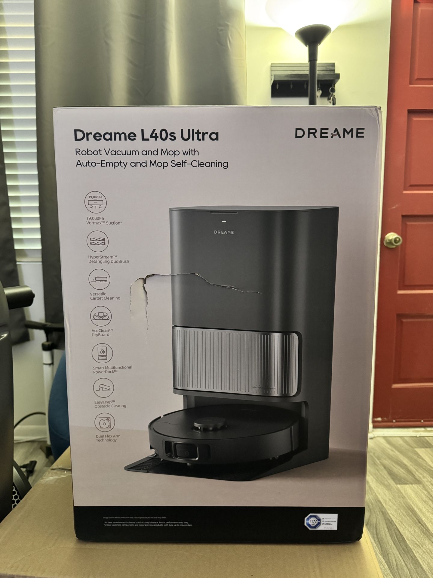 Dreame L40s Ultra Robot Vaccum w/ Auto-Empty & Mop Self-Cleaning | RLL22SE