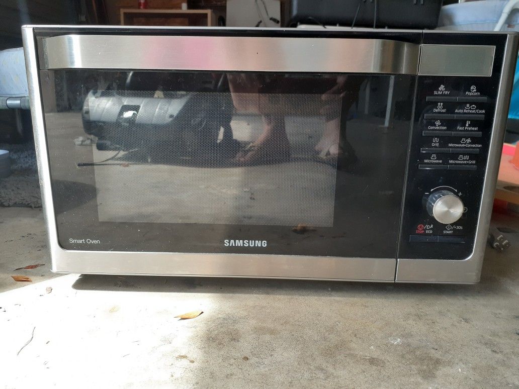 Samsung Microwave and Convection Oven countertop